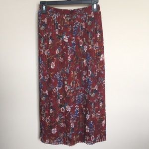 NWOT Floral Pleated Midi Skirt